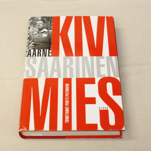 Pentti Peltoniemi (toim.) Aarne Saarinen - kivimies